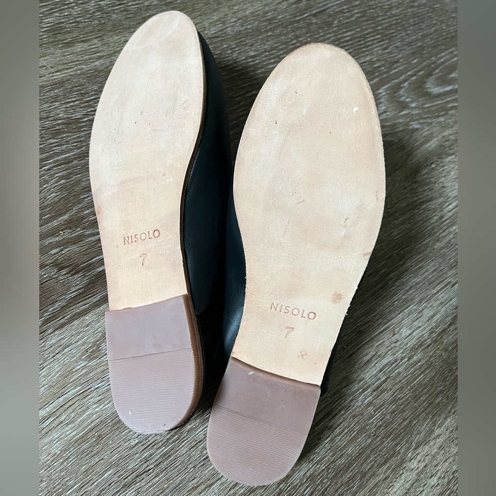 Nisolo size 7 black slip on - Picture 4 of 4
